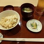 馳走 山傳 - 酒粕に漬けたタラコを使った香の物がまた旨い！