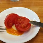 Hamburg diner maru - 湯引きトマトサラダ