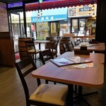 h Asian Meat ＆ Grill - 店内から