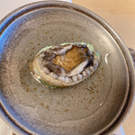 食べるお宿 浜の湯 - ウニウニ動きます　アワビ