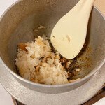 食べるお宿 浜の湯 - 釜飯は釜で！おこげも美味しい