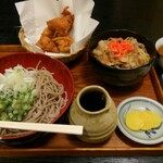 続おそばに - だしそば+ミニ牛丼+若鶏唐揚げ