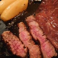那須イートイット 和牛 - 仙台牛のステーキ