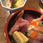 Ume sushi - 海鮮丼(1200円)
                      