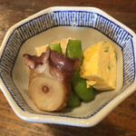 Ume sushi - タコが柔らかく炊いてありました