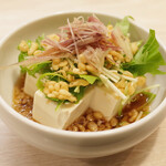 トンテキ食堂8 - カリカリどーふ(250円)