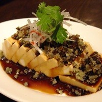 中国飯店 紫玉蘭 - 大～～好きなピータン＋豆腐