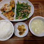 万豚記 - ごはん スープは お代わりできます