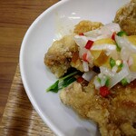 万豚記 - 油淋鶏の下に 豆苗を しいてくれて 
うれし  ちょっと生野菜食べたい