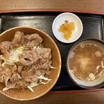 Fujiya - にんにく焼丼 （ごはん少なめ）　８００円　(2020/08)