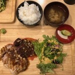 塊肉居酒屋 肉べぇ - 