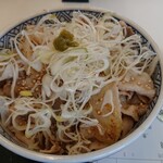 Yoshinoya - ねぎ塩豚丼。