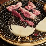 炭火焼肉ひび屋 - 