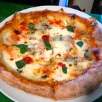 ウッデンシップ - 【ピッツァ クアトロ・フォルマッジ…1,600円】★2012/6