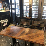 J.S. BURGERS CAFE - 店内