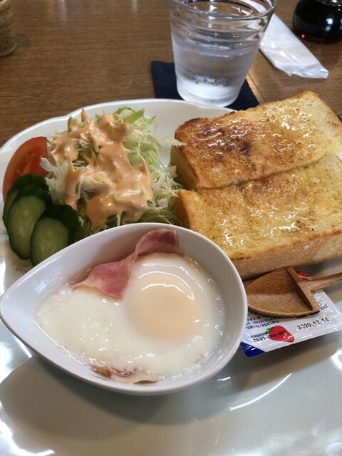 栞（シオリ） - 厨川（喫茶店）の写真