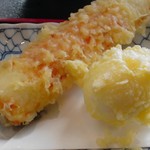 三ツ島 真打 - ちくわ天　１００円　半熟玉子天　２００円