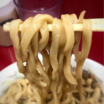 ラーメン二郎 - 麺リフト