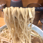 ラーメン二郎 - 麺リフト