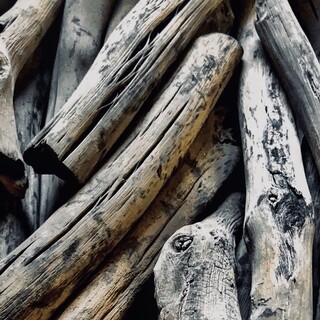 仙台で唯一、最高峰「和歌山日高川町湯上」の紀州備長炭使用店。