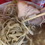 ラーメン二郎 三田本店 - 豚横から。最高