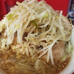 ラーメン二郎 - ヤサイを平らげると