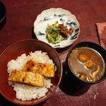 りょうりや 御旅屋 - 極太 天然うなぎ炭火焼き丼 (赤だし大盛)