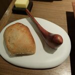 ラチュレ - パンとバターとナイフ