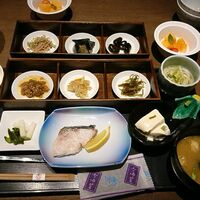 ザ・マイルストーン - モーニング