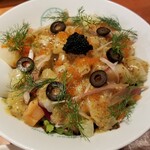 麺屋 六感堂 - 六感堂式スモークサーモンの冷やし中華