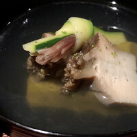 御料理 無窮 - 鮑と鮑肝豆腐の椀物