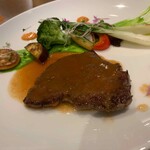 レストラン 中台 - 飯村牛のランプステーキ