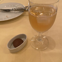 Aux Crieurs de Vin - 紅茶と小菓子