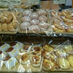 小麦の森 - 料理写真:パンコーナー