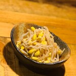 Addictive bean sprouts