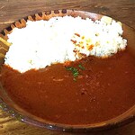 CAFE やいち - スパイシーキーマカレーを画面を明るくして撮影