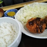 亀有メンチ - メンチカツ定食640円