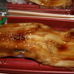 Amano Pakusu - 穴子寿司¥450（要予約）
