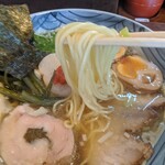 らーめん しおの風 - しなやかな麺