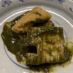 鮨 かんび - 唐津の蒸し黒鮑と熊本の赤雲丹