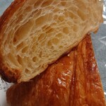 モンペリエ - クロワッサン　70円　断面　