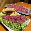 焼肉市場 まつだ - 馬刺しとハラミ