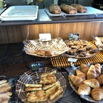 ベーカリー&カフェ シュシュ - 色々なパン。