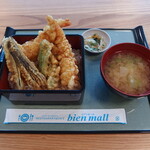 Bien mall - 海老天丼（1,001円）