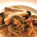 ■Crispy grilled sweet sea bream, roasted vegetables and clams in herbal sauce