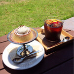 ポッセコーヒー - プリンとアイスコーヒー