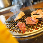 大衆炭火焼肉ジンギスカン ホルモン酒場 風土. - 焼くべし焼くべし‼︎