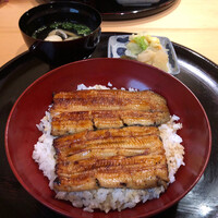 うなぎと季節料理とらや - 