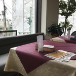 レストラン コロナ - テーブル席