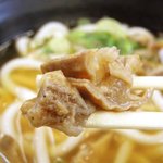 拾銭うどん - 油かすもタップリ入っててお得です